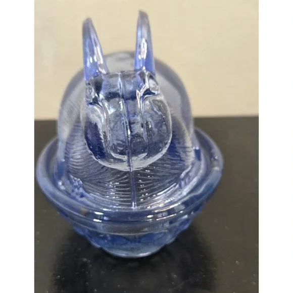 L E Smith Glass Bunny Candy Dish Blue Easter Rabbit On Nest Basket Trinket Dish - Picture 4 of 13